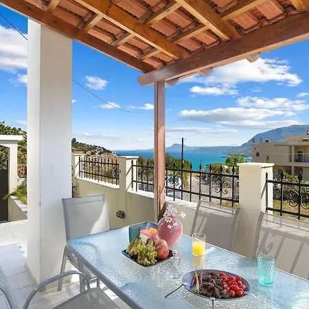 Σπίτι διακοπών Superior - Overlooking Chania-with Pool *