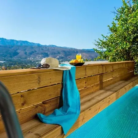 Superior - Overlooking Chania-with Pool Χανιά