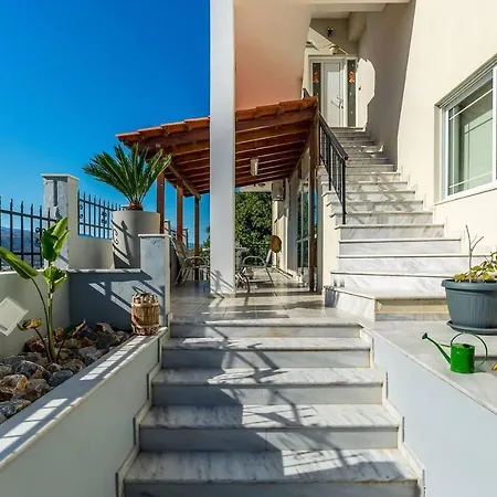 Holiday home Superior - Overlooking Chania-with Pool *